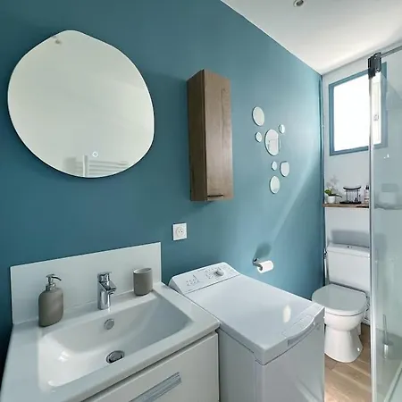 Apartment Green