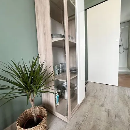 Apartment Green